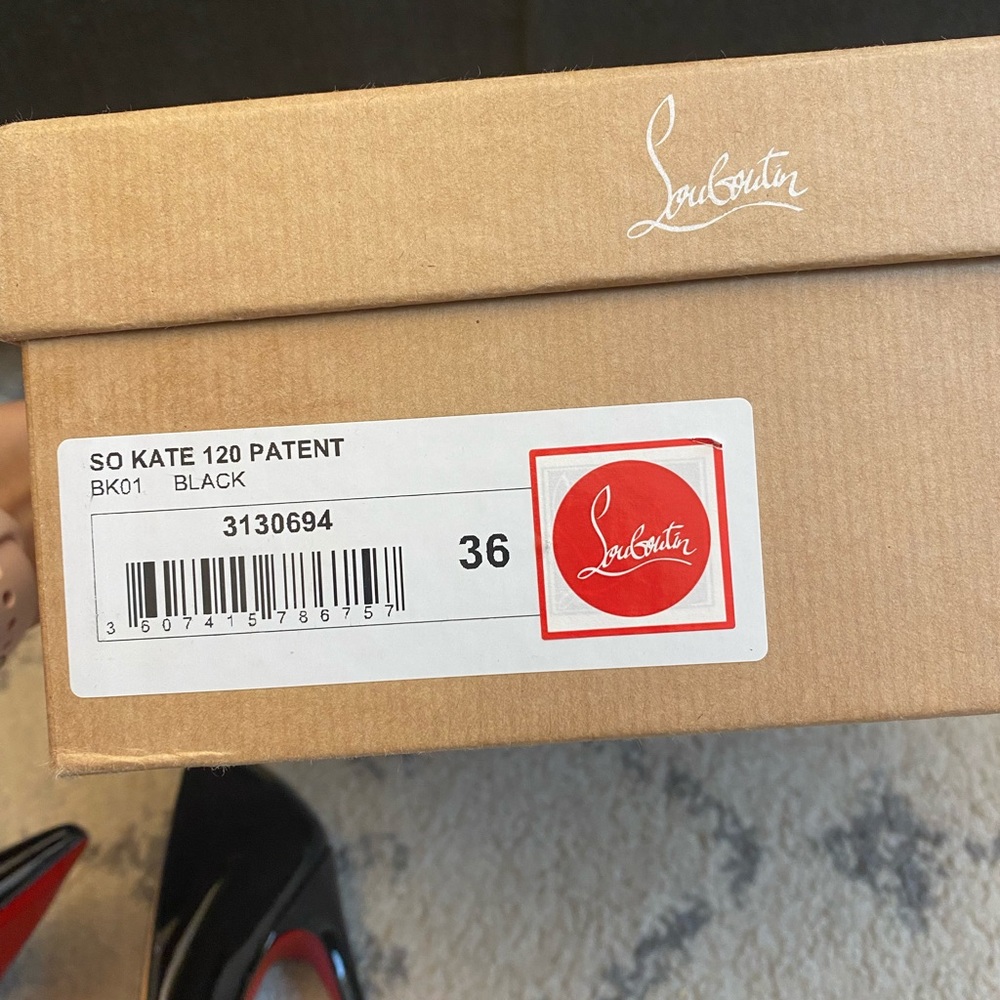 Never been worn Christian Louboutin So Kate sz 6 - Picture 6 of 8